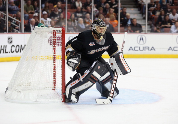 Phoenix Coyotes v Anaheim Ducks