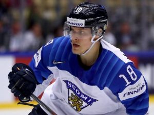 Näyttöjä tiskiin! Winnipeg Jets päästää useamman suomalaispelaajan irti – katso ketjut getty_maenalanensaku20180809-600×450