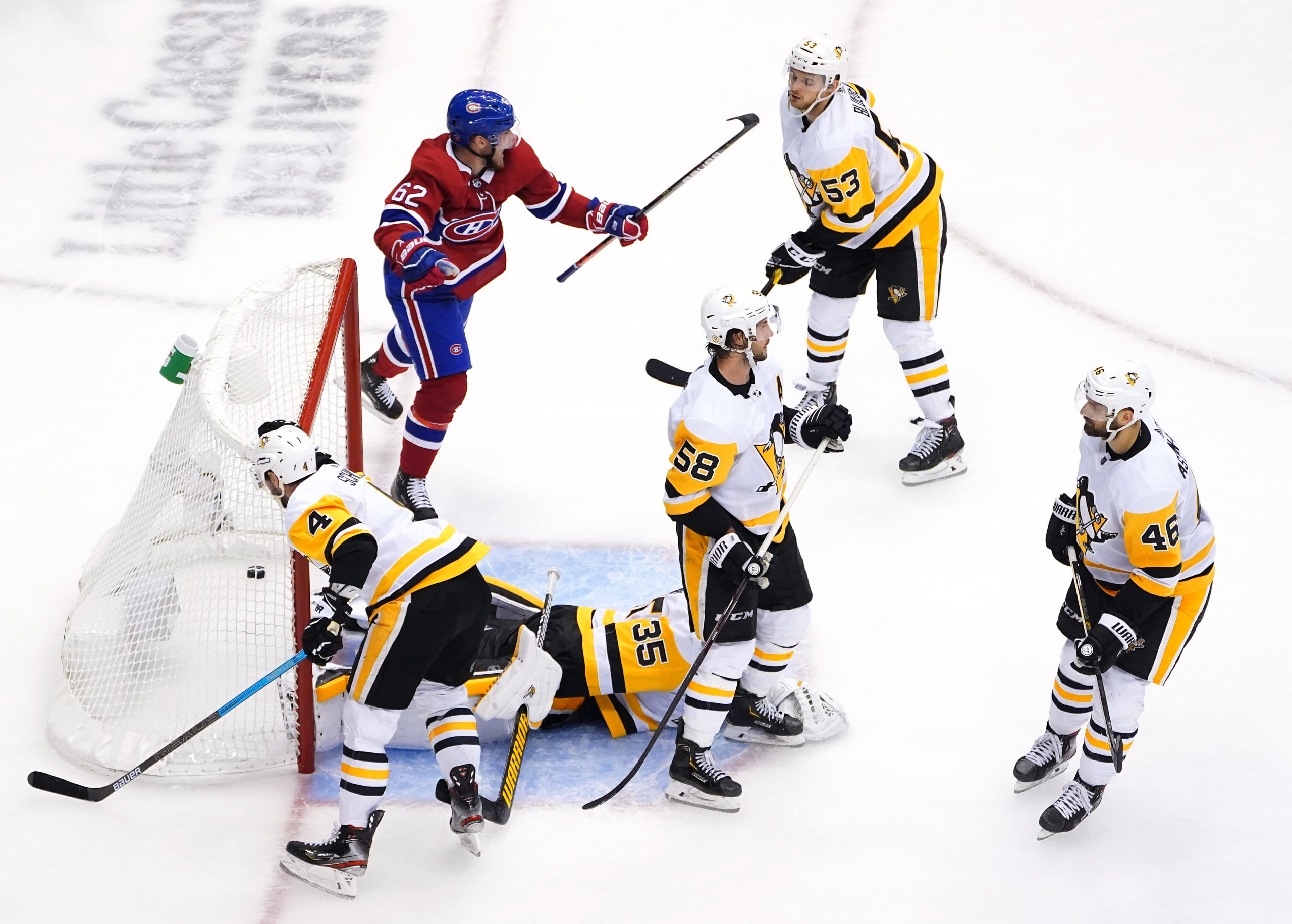 Pittsburgh Penguins v Montreal Canadiens