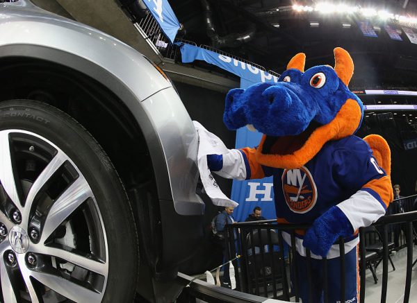 getty_newyorkislanders-maskott20200902