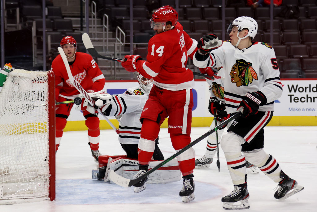 Chicago Blackhawks v Detroit Red Wings