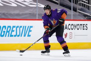 Colorado Avalanche v Arizona Coyotes