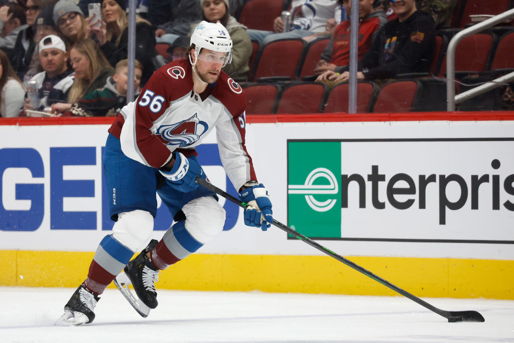 Colorado Avalanche v Arizona Coyotes