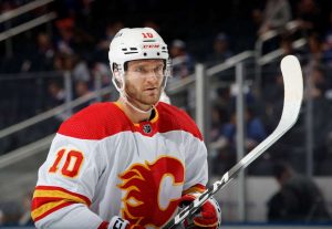 NHL:n tulokasvalmentaja iski nyrkin pöytään – hyllytti yli 10 miljoonan dollarin supertähden getty_huberdeaujonathan_20231005