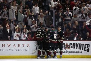 Arizona pelasi viimeisen NHL-ottelunsa – seuran omistajasta järkyttävä paljastus getty_arizonacoyotes20240418