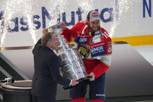 Mitä dominointia! Aleksander Barkovista leviää käsittämätön pudotuspelitilasto aop_barkovaleksander20240625