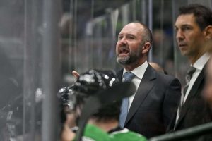 Johtiko maalivahtikohu Peter DeBoerin potkuihin? Näin vastaa Dallasin GM aop_deboerpeter20240601