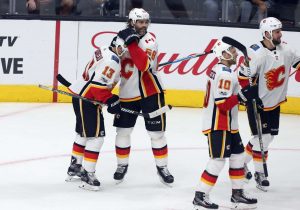 Jaromir Jagr julkaisi koskettavan videon Johnny Gaudreaulle aop_jagrjaromirgaudreaujohnny20171011