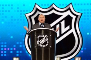 Muuttuuko NHL:n runkosarja? Ehdotus pöydällä AOP_BettmanGary20241002