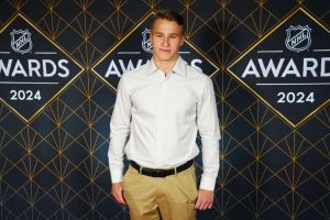 Tässä ketjussa Ivan Demidov debytoi NHL:ssä – Patrik Laine tiputettiin aop_demidovivan_20250409