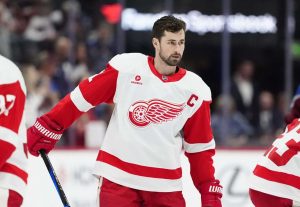 Kausiennakko 2025-26: Detroit Red Wings aop_larkindylan20250421