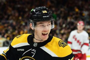 Boston Bruins kiinnitti maalitykkinsä: kuuden vuoden jättisopimus aop_geekiemorgan20250630