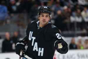 Välimieskäsittely vältettiin – Utahin hyökkääjälle yli 21 miljoonan dollarin diili aop_mcbainjack20250709