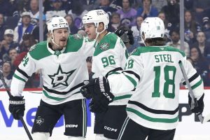 Mikko Rantanen huippuiskussa kauden avauksessa – iski kovat tehot aop_dallasstars20251010